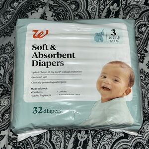 Soft & Absorbent Diapers - Size 3, 32 Pack